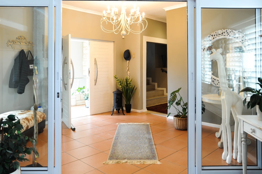 5 Bedroom Property for Sale in Myburgh Park Western Cape
